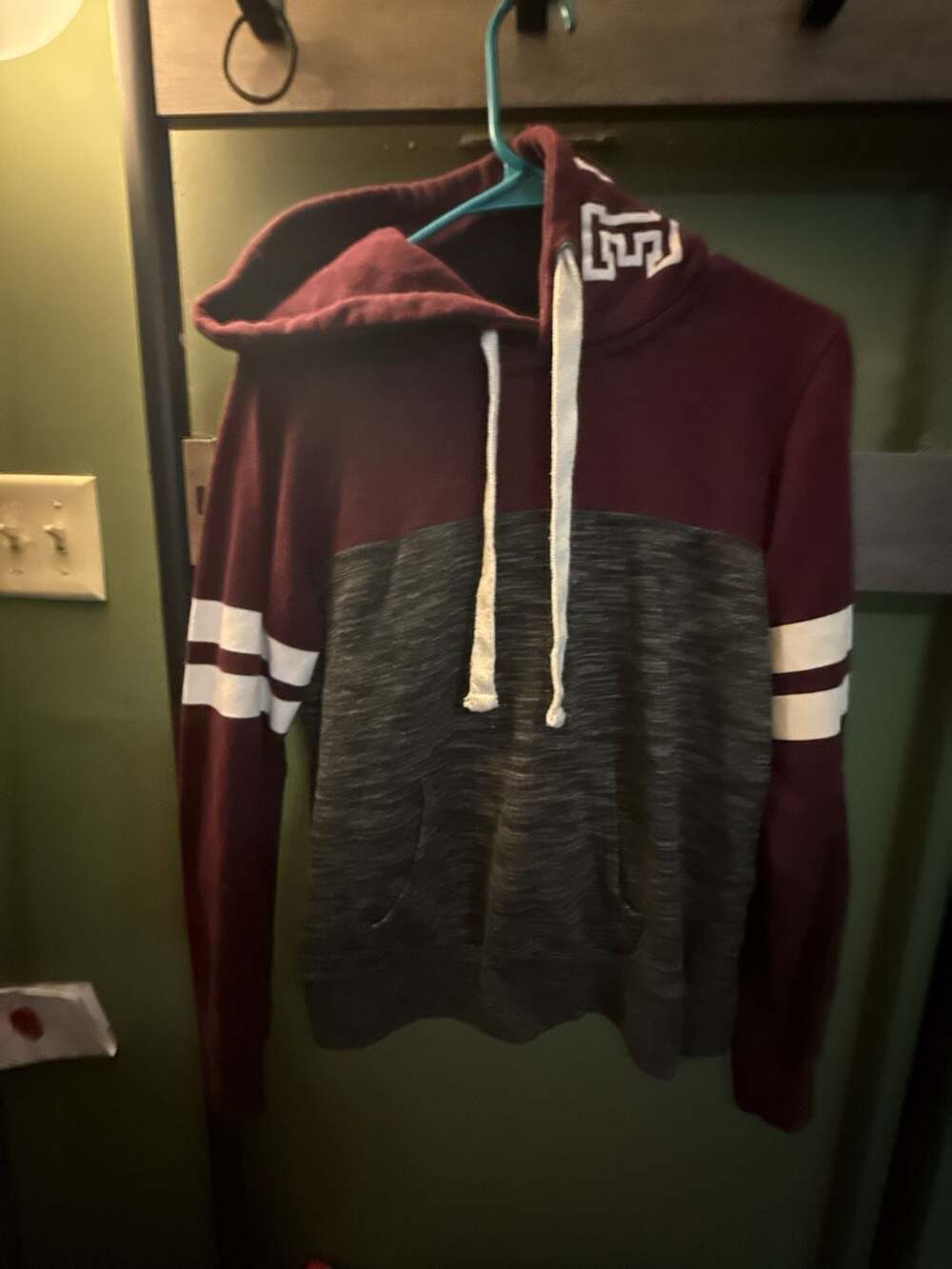 Reflex Colorblock Hoodie Size M Burgundy Grey